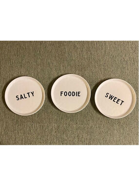 Santa Barbara Design Studio Porcelain Appetizer Plates, NWOT